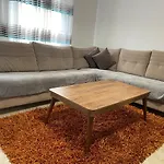 Roes Apartments