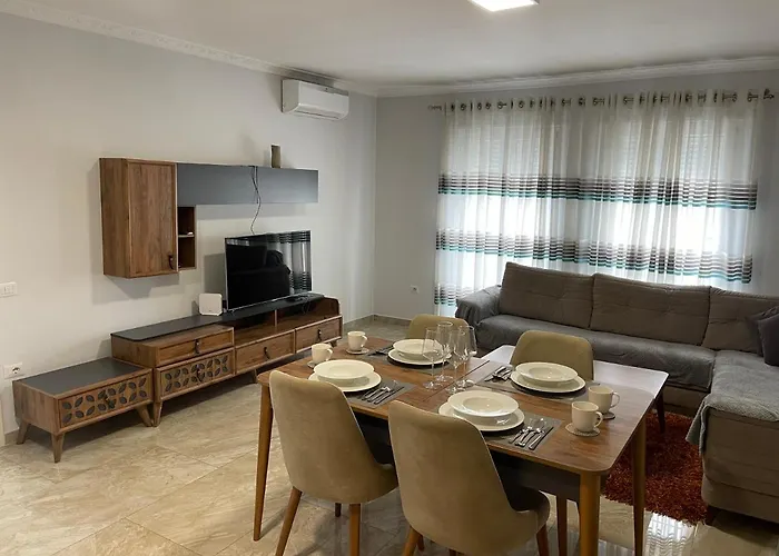 Roes Apartments